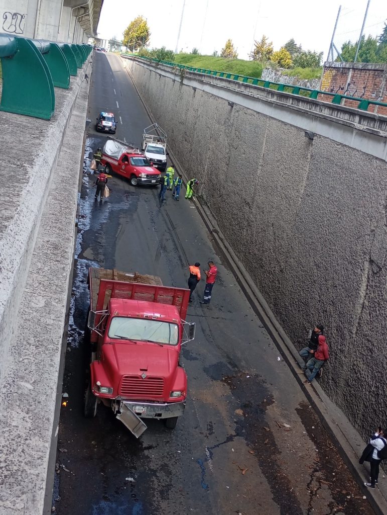 Accidente en Toluca deja a dos abuelitos lesionados
fb Barrio Mexiquense