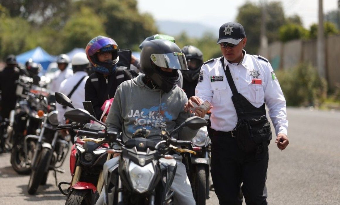 Retiran casi 2 mil motocicletas en operativos de Huixquilucan