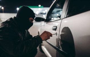 Roban computadora de auto en cuestión de minutos en Ecatepec