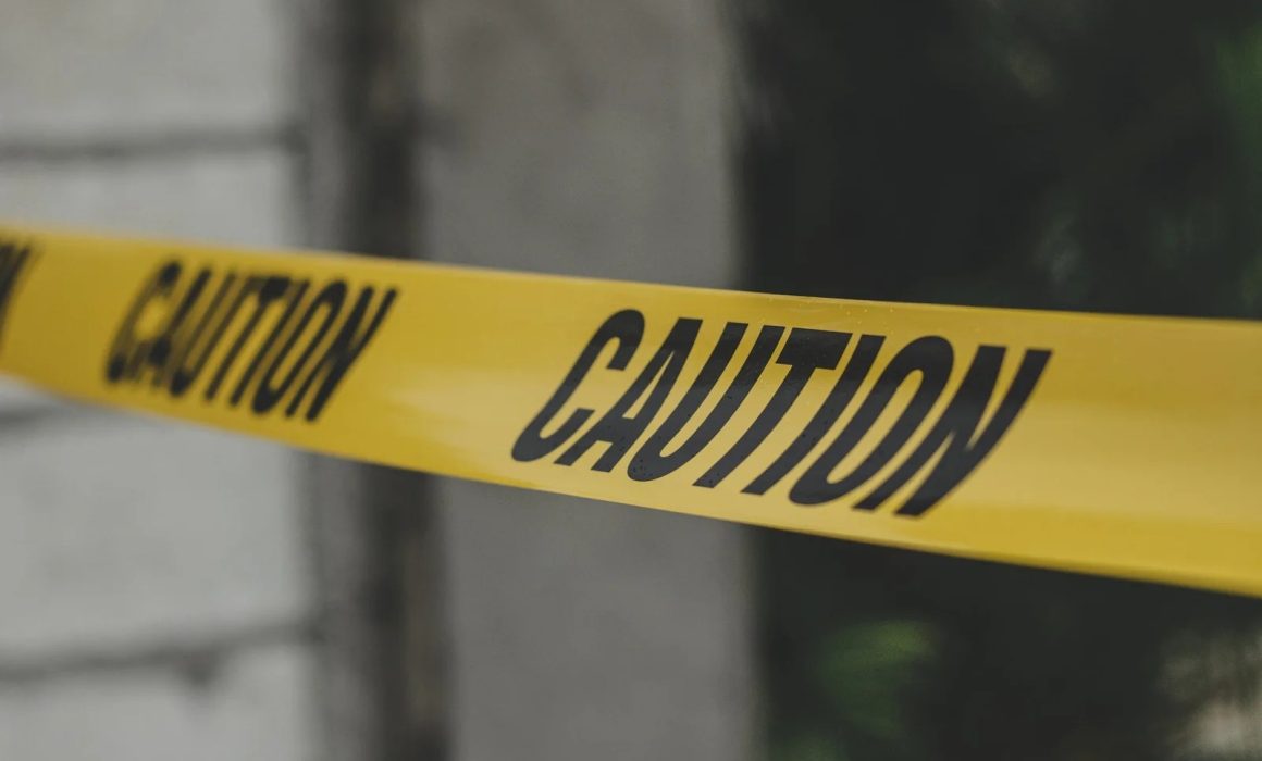 Se derrumba barda en Ecatepec