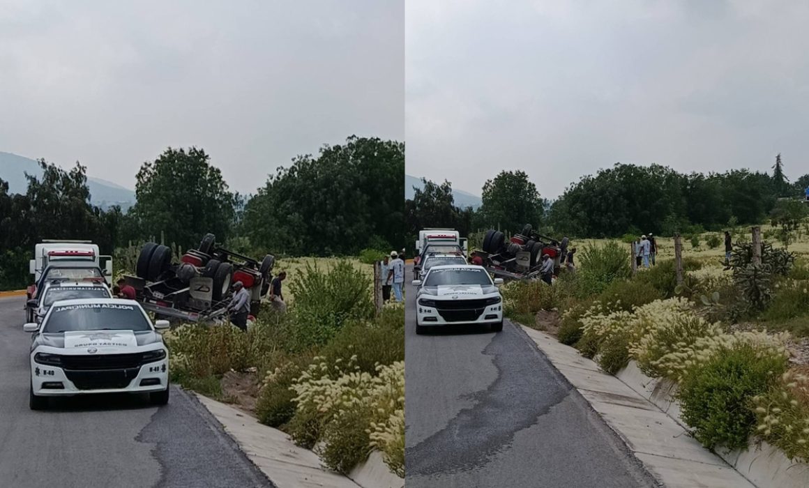 Volcó con su camión en Pérez de Galeana en Hueypoxtla
