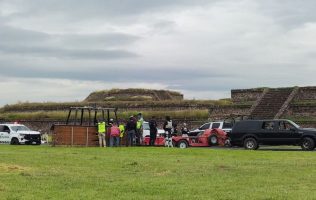 Aterriza globo aerostático en la Zona Arqueológica de Teotihuacán