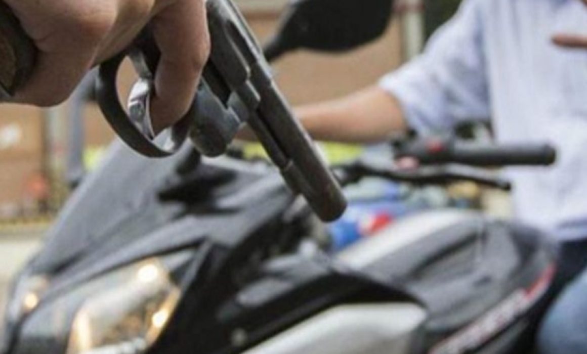 Caen cinco por robo de motocicleta y posesión de armas en Chimalhuacán