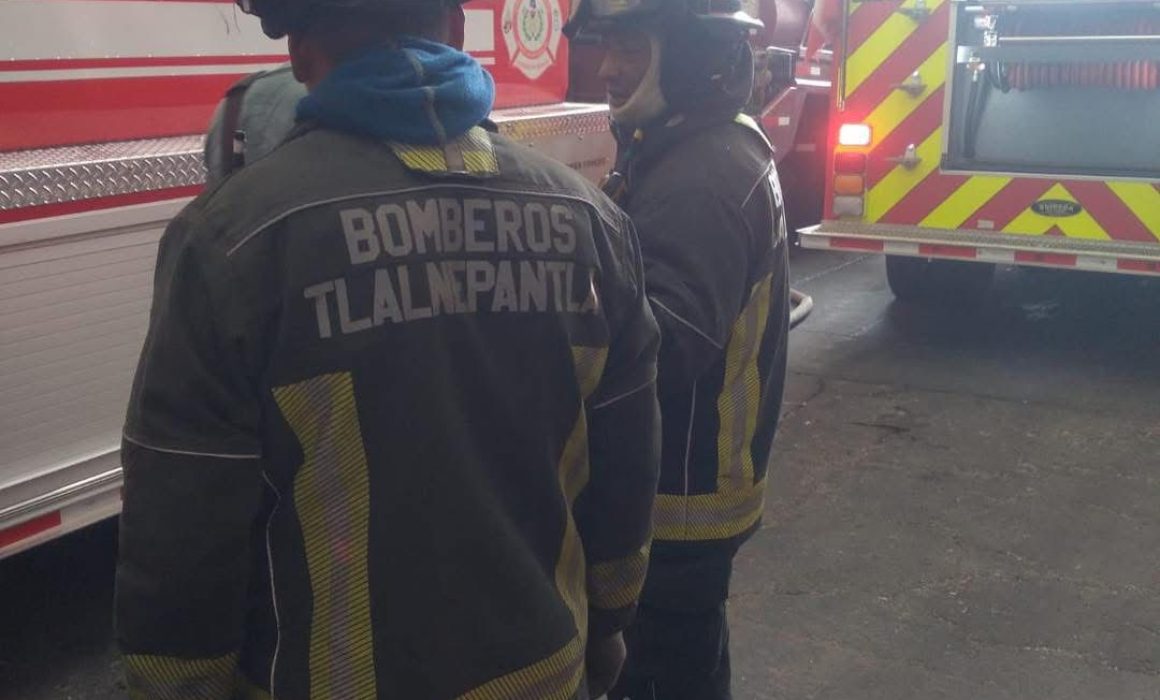 Provoca incendio en Las Américas alarma masiva y fuerte despliegue oficial