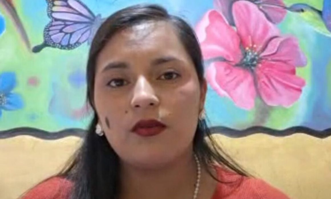 Cuestionan vecinos a síndica de Atlautla por polémico video en redes