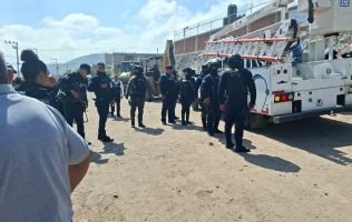 Denuncian a Xóchitl Flores por violento desalojo en Chimalhuacán