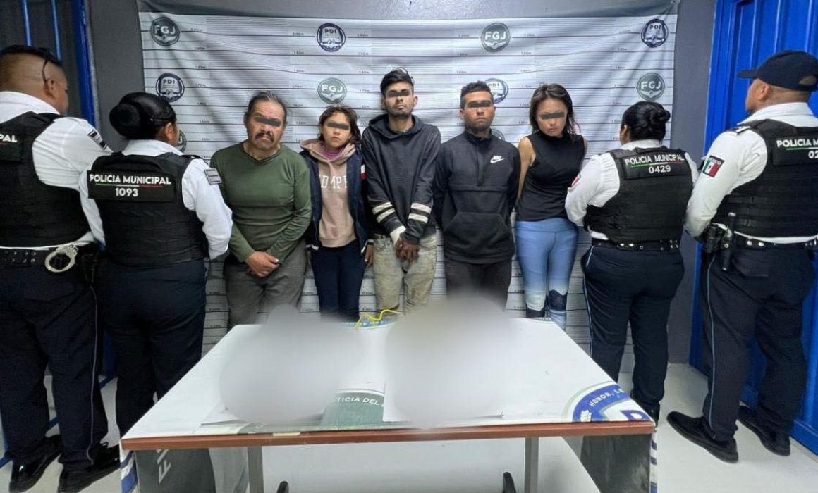 Detienen en Chimalhuacán a cinco presuntos secuestradores en operativo