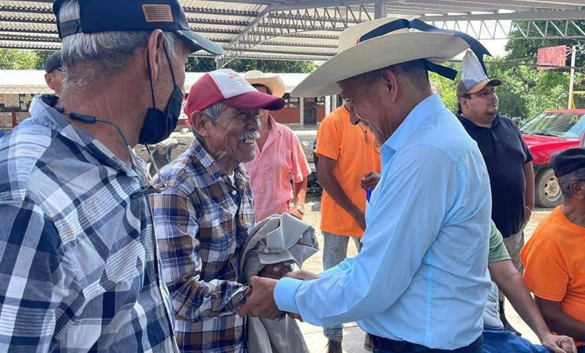 Entrega Tlatlaya materiales de construcción para viviendas a 507 familias