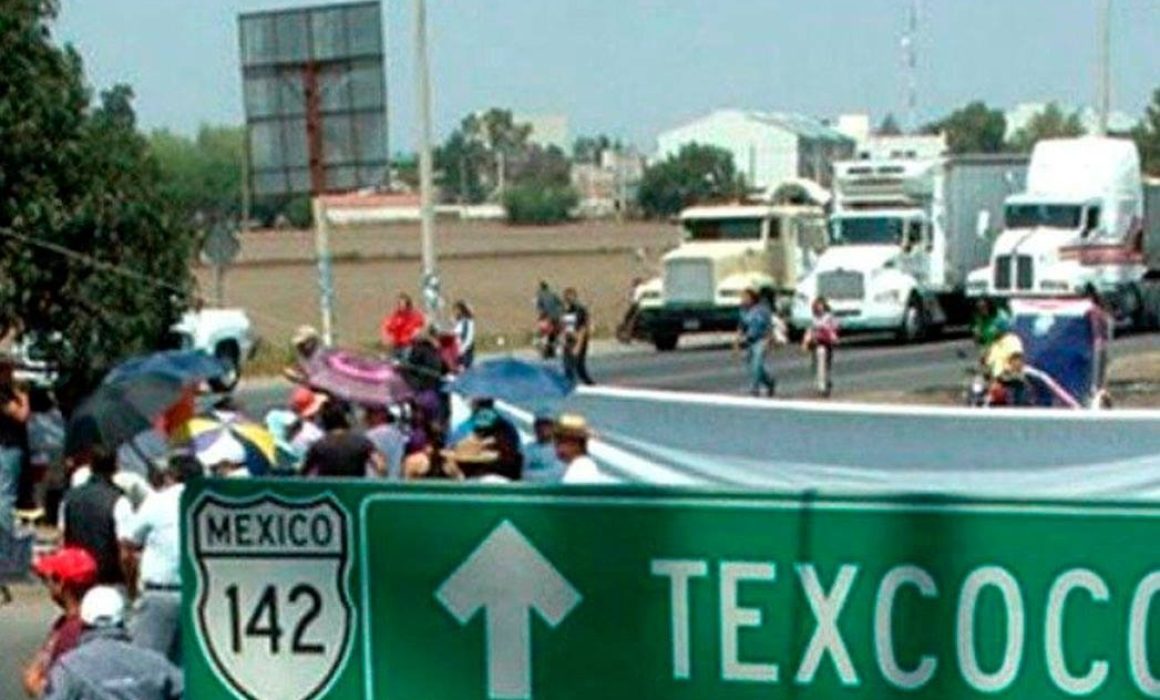 Exigen puente en la México–Texcoco ante caos vial por paso del tren