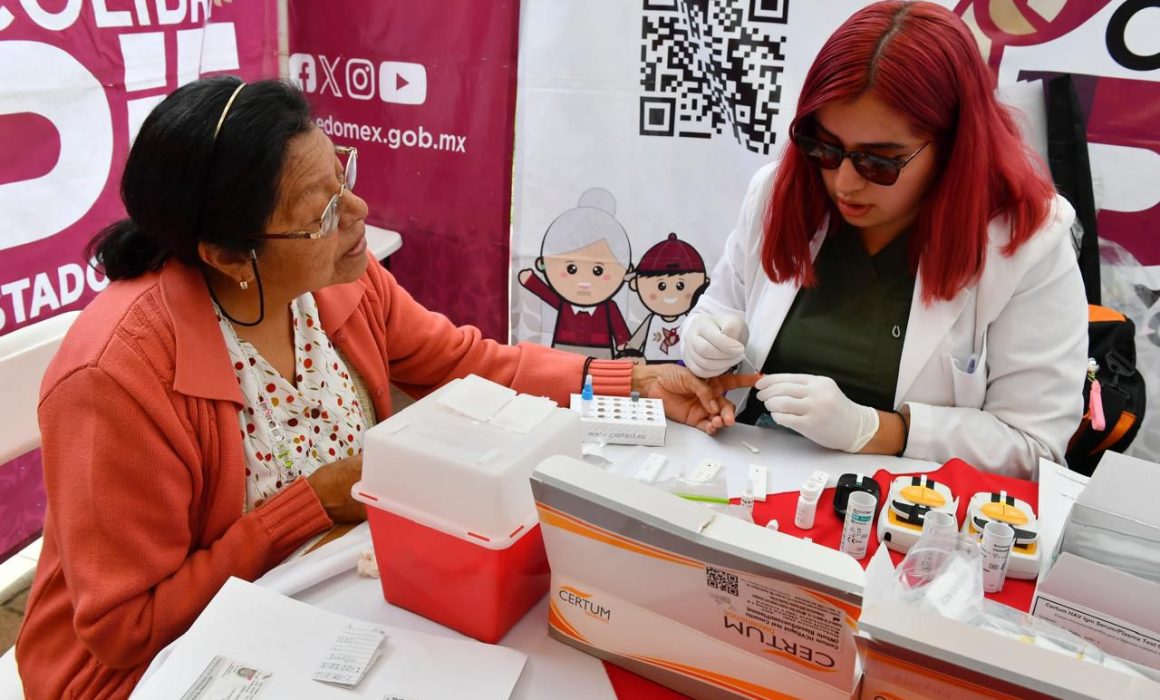 Fortalece DIFEM bienestar social con Jornadas de atención integral en Edomex