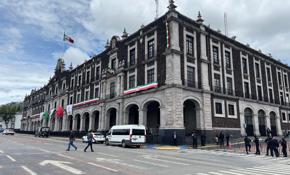 Frena Delfina Gómez paro de transportistas tras reunión en Palacio