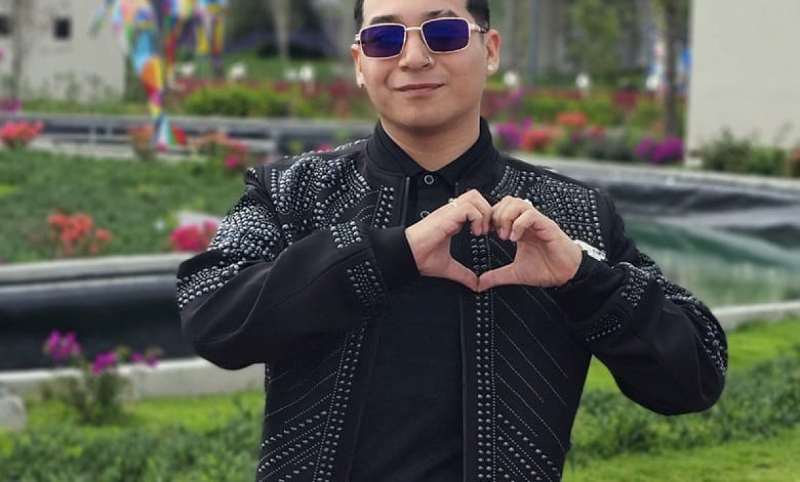 Graba Emmanuel LV, de Ecatepec, con productor de Daddy Yankee