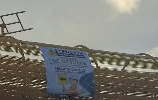 Implementa tránsito un solo sentido en laterales de la México–Puebla