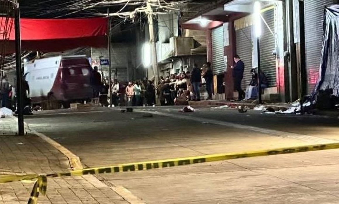 Pide apoyo madre de una de las víctimas de multihomicidio en Xalatlaco