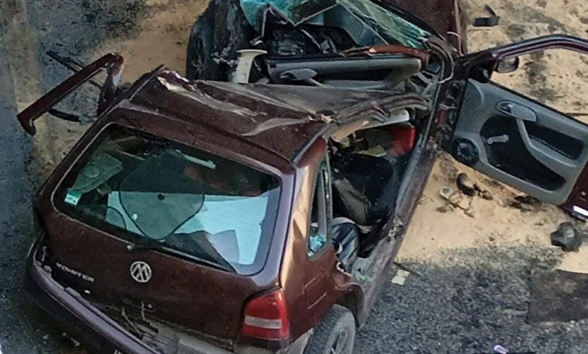 Pierde la vida un joven tras impactar su auto bajo puente en Toluca