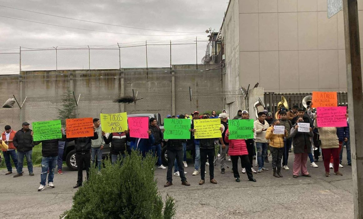 Protestan en Almoloya de Juárez por detención injusta de 3 jóvenes