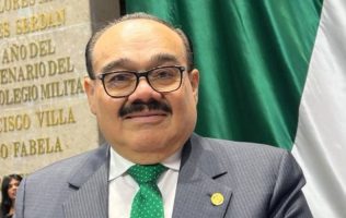 Ramírez Marín impulsa figura de tutor responsable de animales de compañía