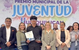 Reconocen a jóvenes de Huixquilucan con Premio Municipal 2025