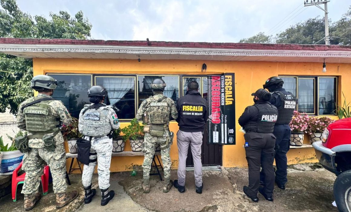 Recuperan patrimonio 485 familias del Edomex con Operación Restitución