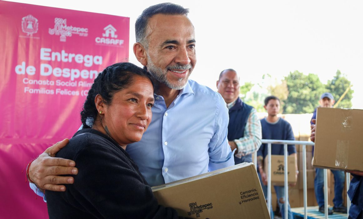 Refrenda Fernando Flores su compromiso por Metepec mediante giras de trabajo