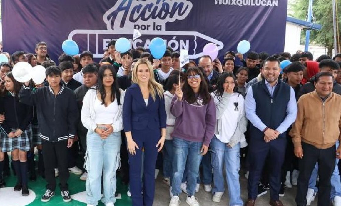 Rehabilitan escuelas y entregan equipo en Huixquilucan
