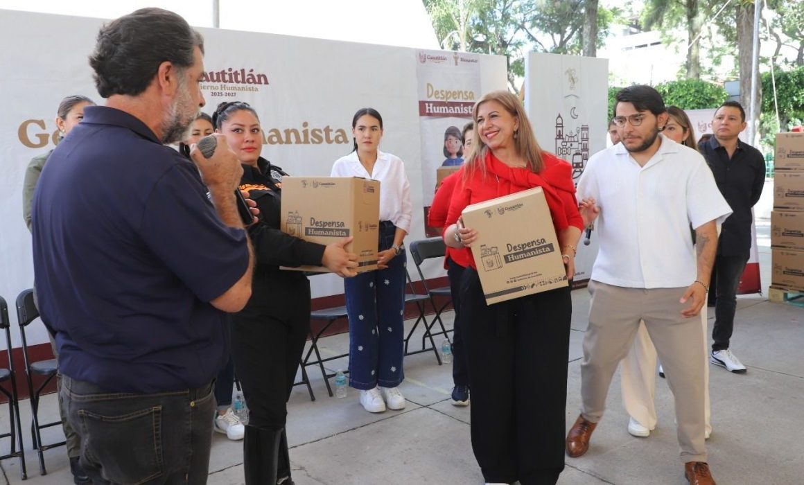 Reparten apoyos alimentarios en Cuautitlán