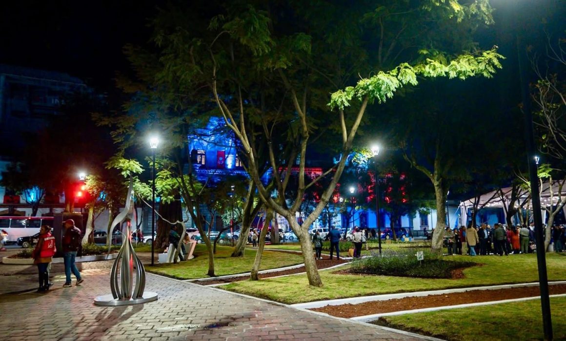 Resalta Toluca con rehabilitación del Jardín Zaragoza y nuevas luminarias