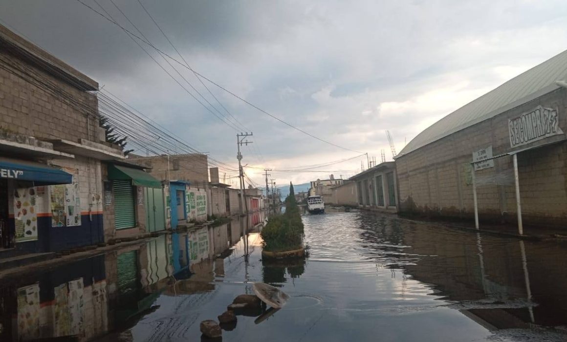 Suspenden desfile cívico en Lerma por lluvias; atienden a comunidades