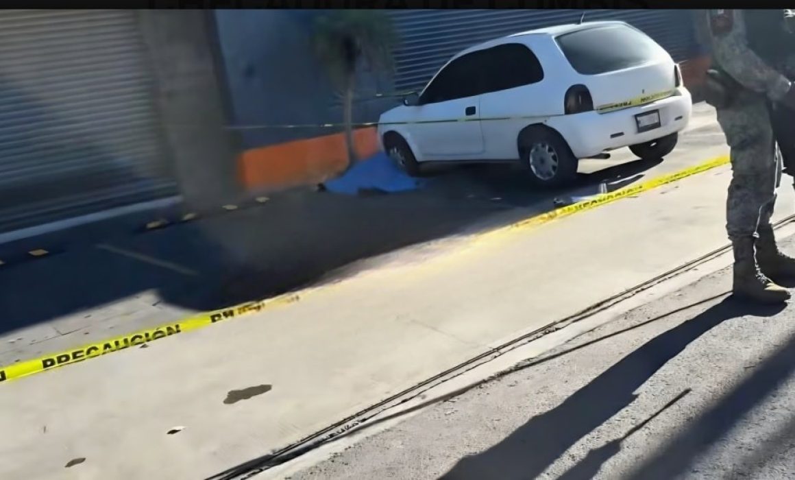 Ultiman a checadora de combis en Tecámac frente a cuartel de la GN