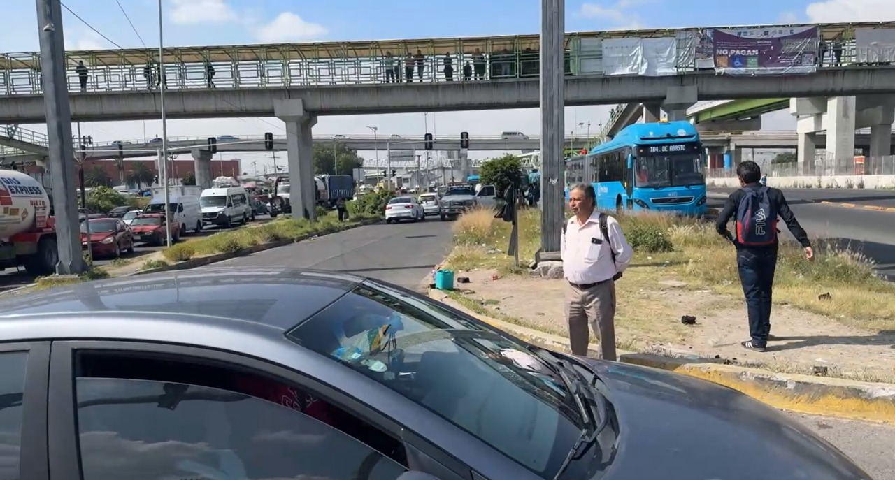 Bloquean Av. Central en Ecatepec para exigir búsqueda de menor ...