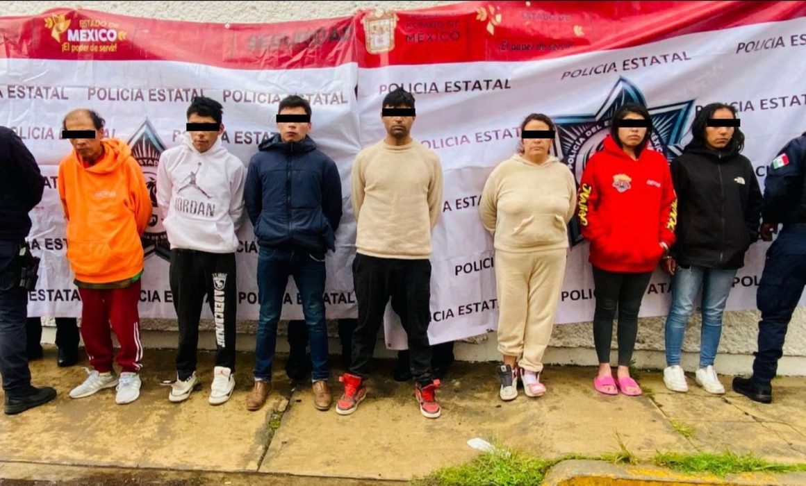 Atrapan en Tianguistenco a banda de robacoches