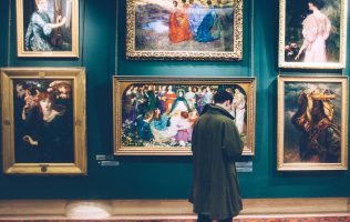 Descubre el arte mexiquense en la Galería Bajo Puente de Toluca