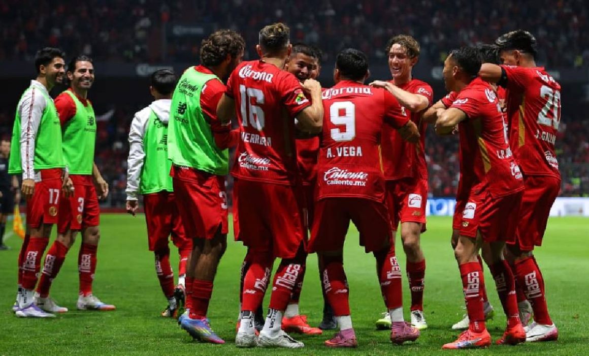 Mantiene Toluca racha positiva al vencer a Puebla 3-1