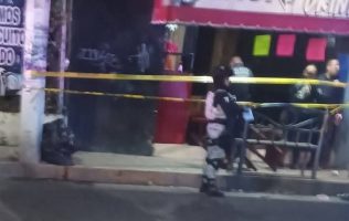Acaban con diversión de tres en cheleria de Ecatepec al ser asesinados