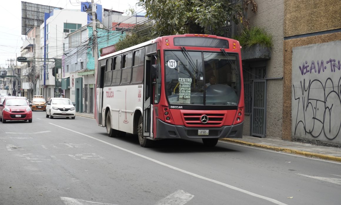 Afirma gremio de transportistas que aumento en pasaje se definirá antes del 15octubre 