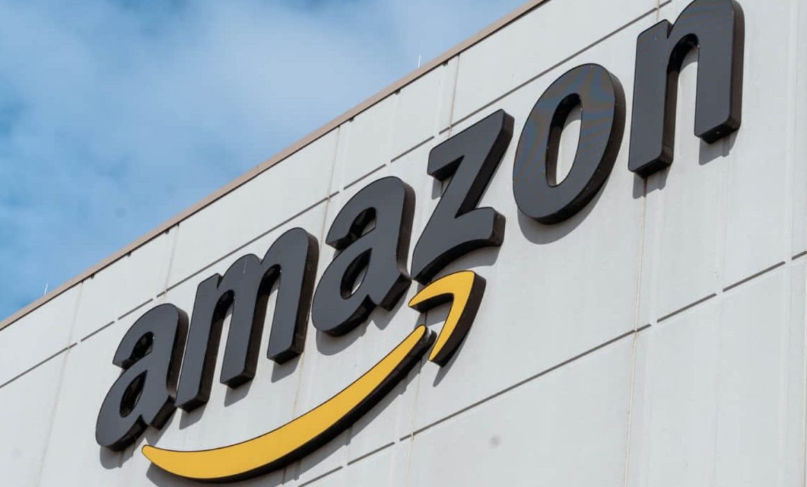Anuncia Amazon que recortará 14 mil puestos de trabajo
