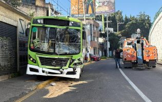 Deja accidente de transporte público en Toluca más de 10 heridos