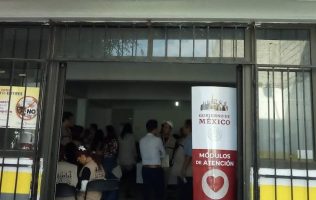 Denuncian maltrato y caos en oficinas del Bienestar en Nezahualcóyotl