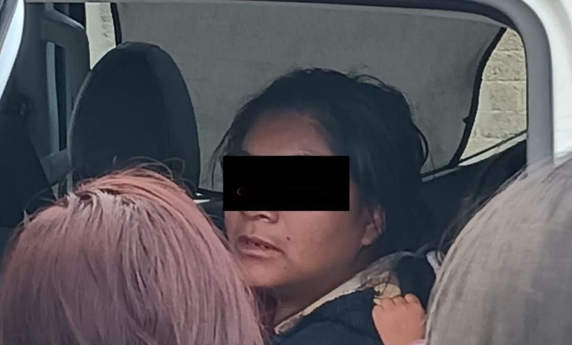 Detienen a mujer en Ixtapaluca por apuñalar a su hijastro de 15 años