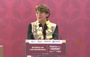 Entrega Delfina Gómez telefonía e internet gratis a mujeres de Aculco