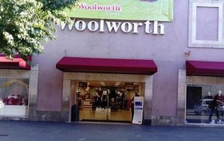 Fallece hombre adentro de un Woolworth en el centro de Toluca