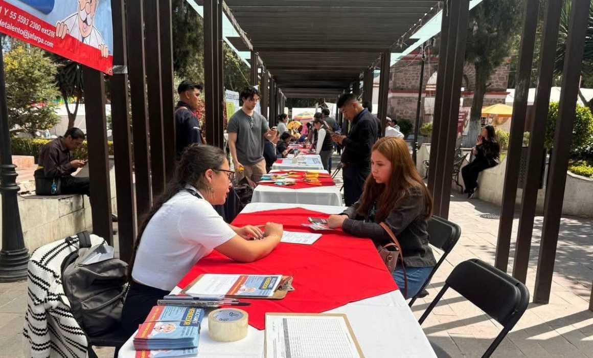 Fomenta Calimaya el empleo digno con más de 300 vacantes en Feria 2025