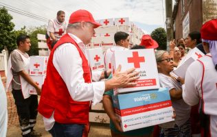 Habilita Cruz Roja tres centros de acopio en Edomex