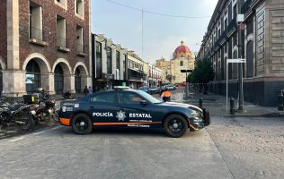 Intentan transportistas protestar en Toluca por operativos antitarifazo