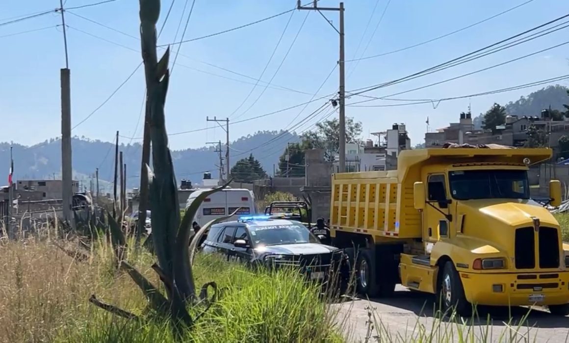 Localizan cuerpo con huellas de violencia al norte de Toluca 