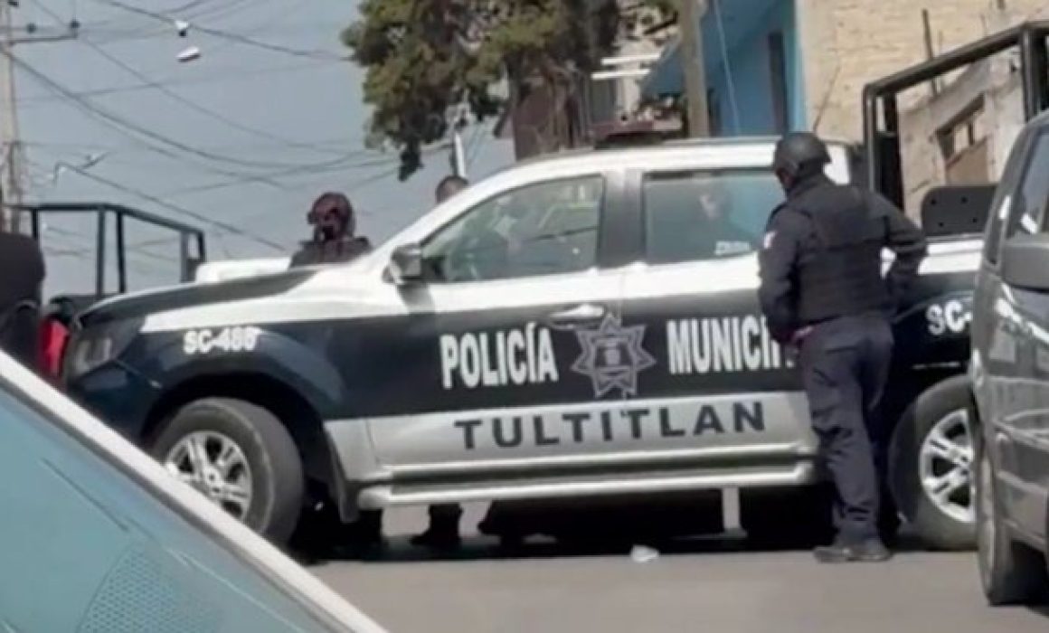 Matan a balazos a dos personas a bordo de su moto en Tultitlán