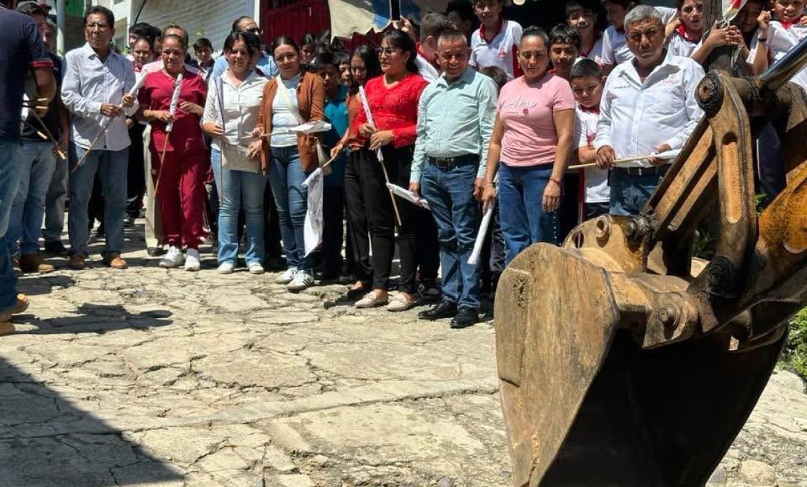 Mejora Tlatlaya la conectividad vial con nueva calle en San Pedro Limón