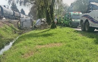 Mueren 2 hombres en carriles de Paseo Tollocan en San Mateo Atenco