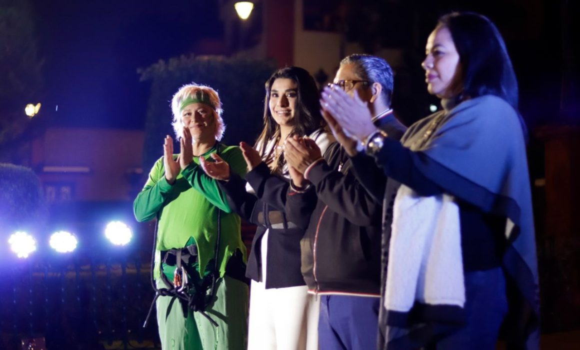 Pese a la lluvia arranca con algarabía el Festival Quimera en Metepec