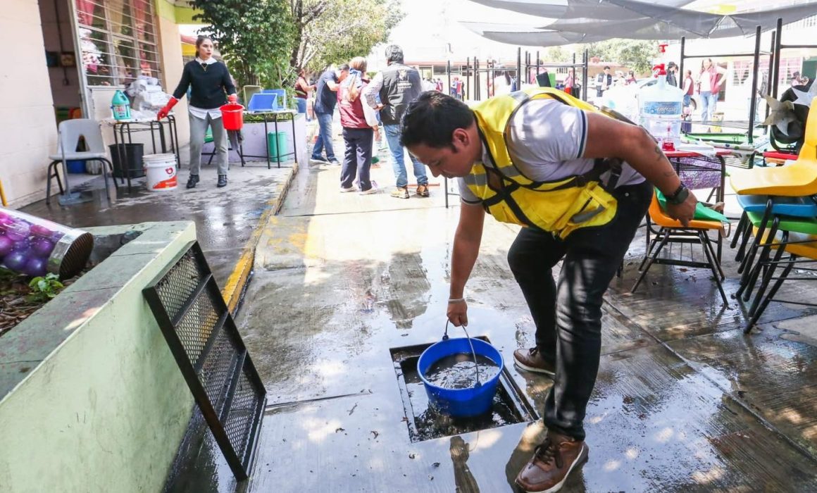 Recuperan al 100% vialidades en Nezahualcóyotl tras contingencia